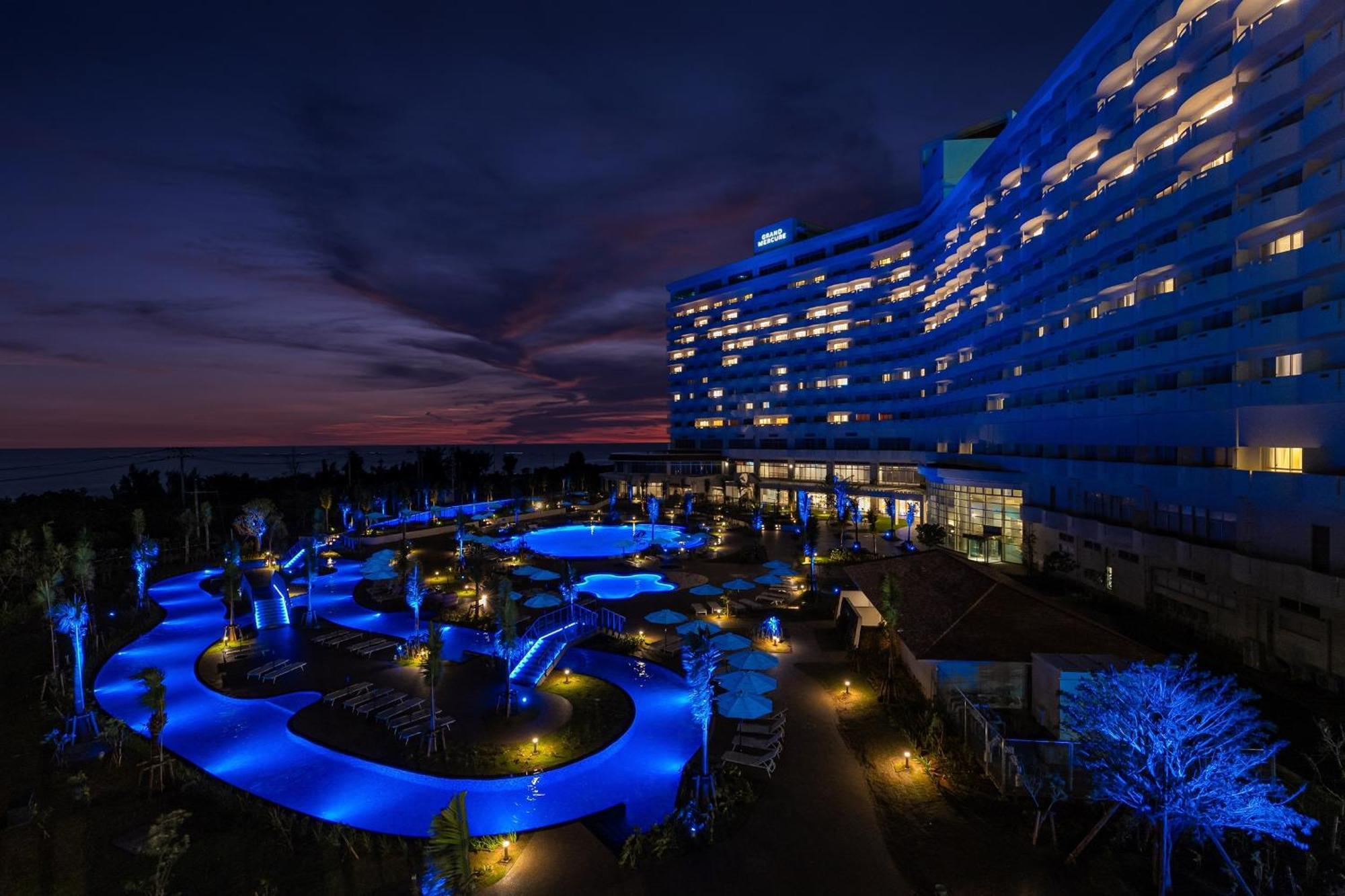 Grand Mercure Okinawa Cape Zanpa Resort Yomitan Exterior photo