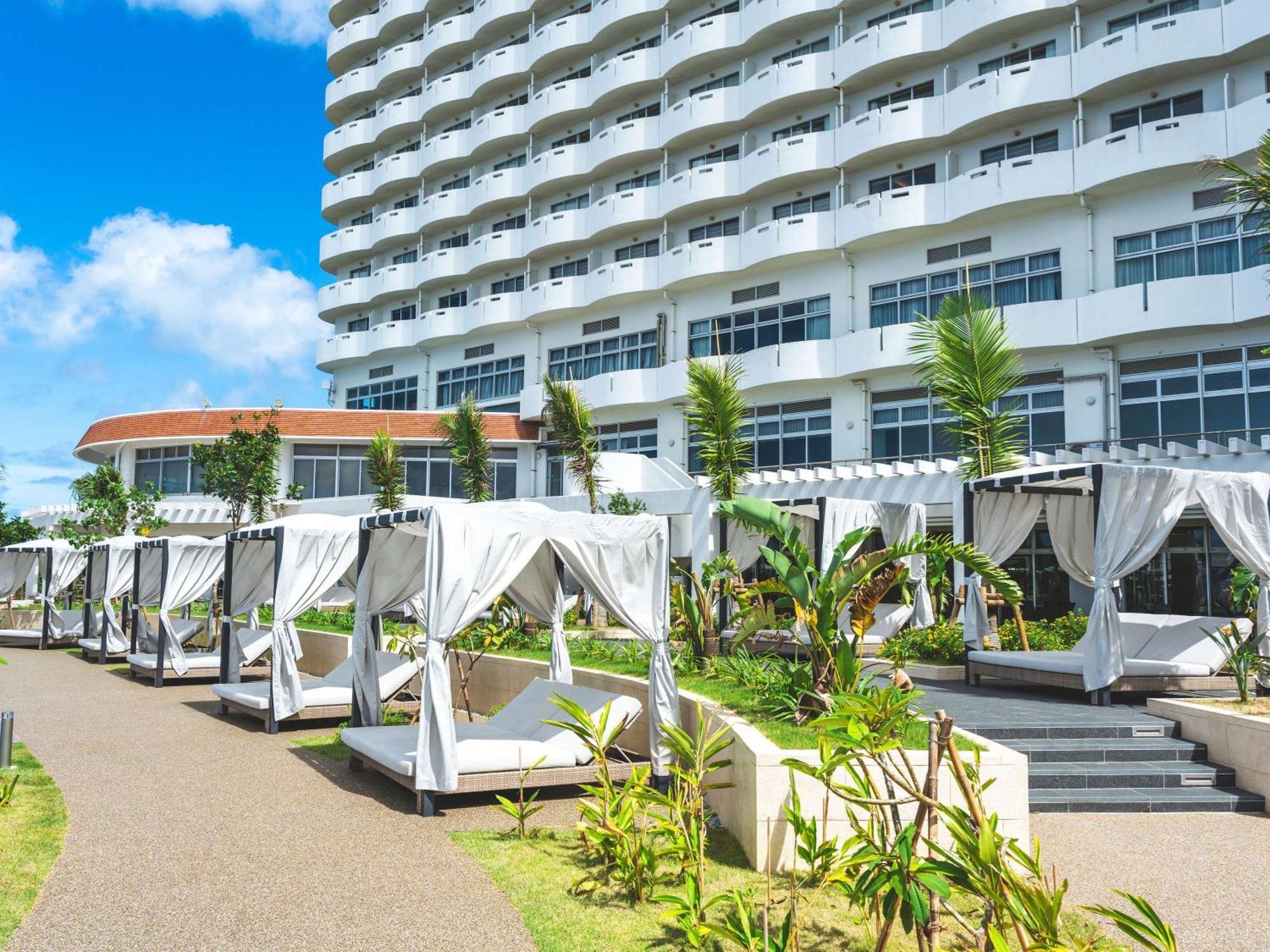 Grand Mercure Okinawa Cape Zanpa Resort Yomitan Exterior photo